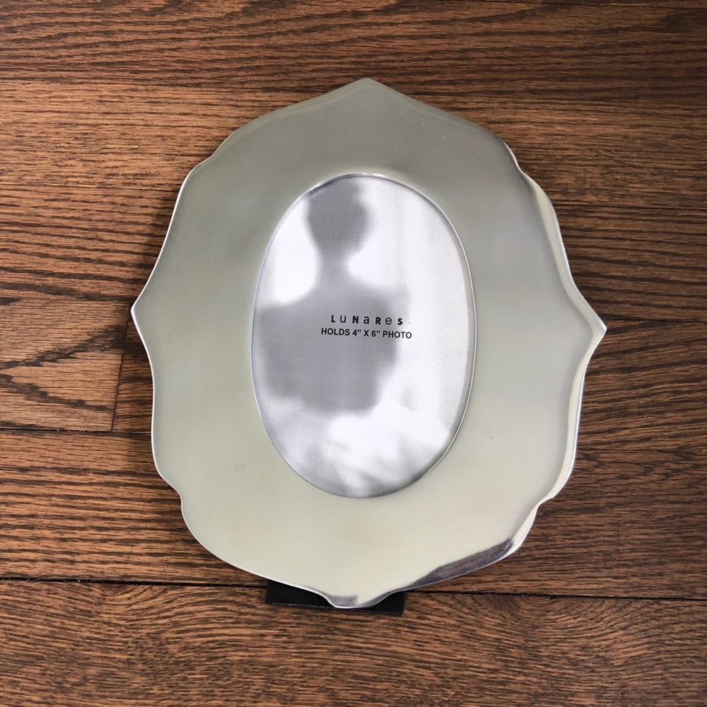 Lunares picture frame